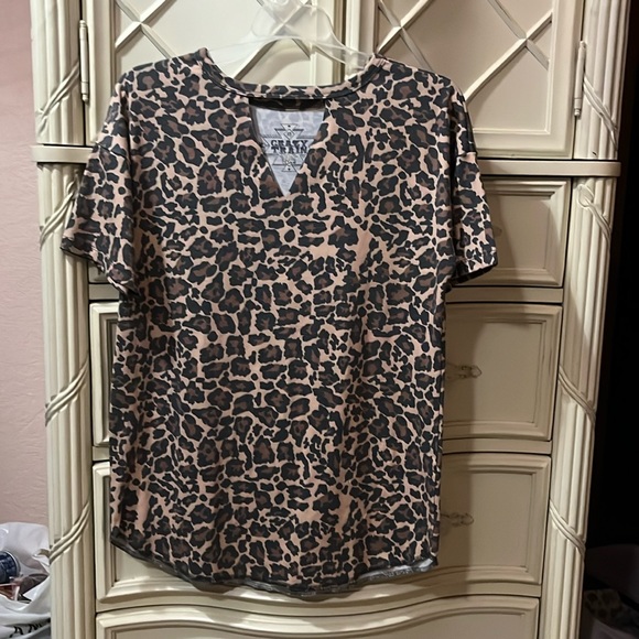 Leopard oversized tee, size xs, crazy train. - Picture 1 of 3